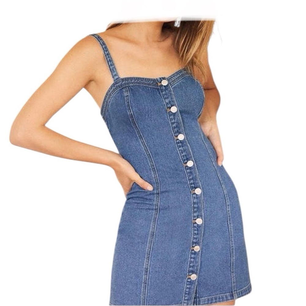 NWT Pacsun Blue Denim Button-Down Dress
Size XS - Picture 3 of 13